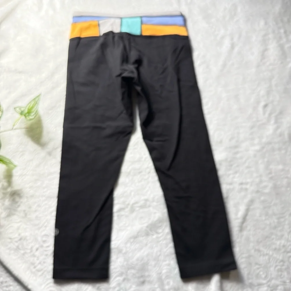 Lululemon Black Leggings Colorblock Waistband Size 4